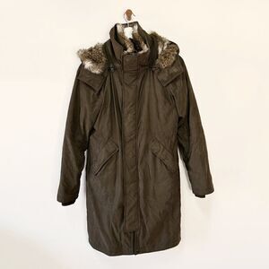 Aritzia TNA Chamonix Army Green Faux Fur Lined Parka